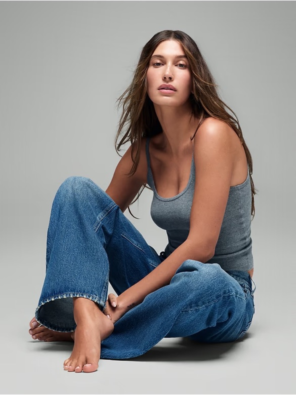 NWT GAP X HAILEY BIEBER The Hailey Low Rise Loose Jean - Light Indigo - 29